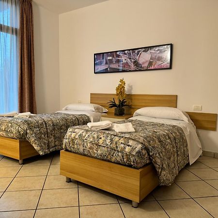 Residence Malpensa Somma Lombardo Luaran gambar