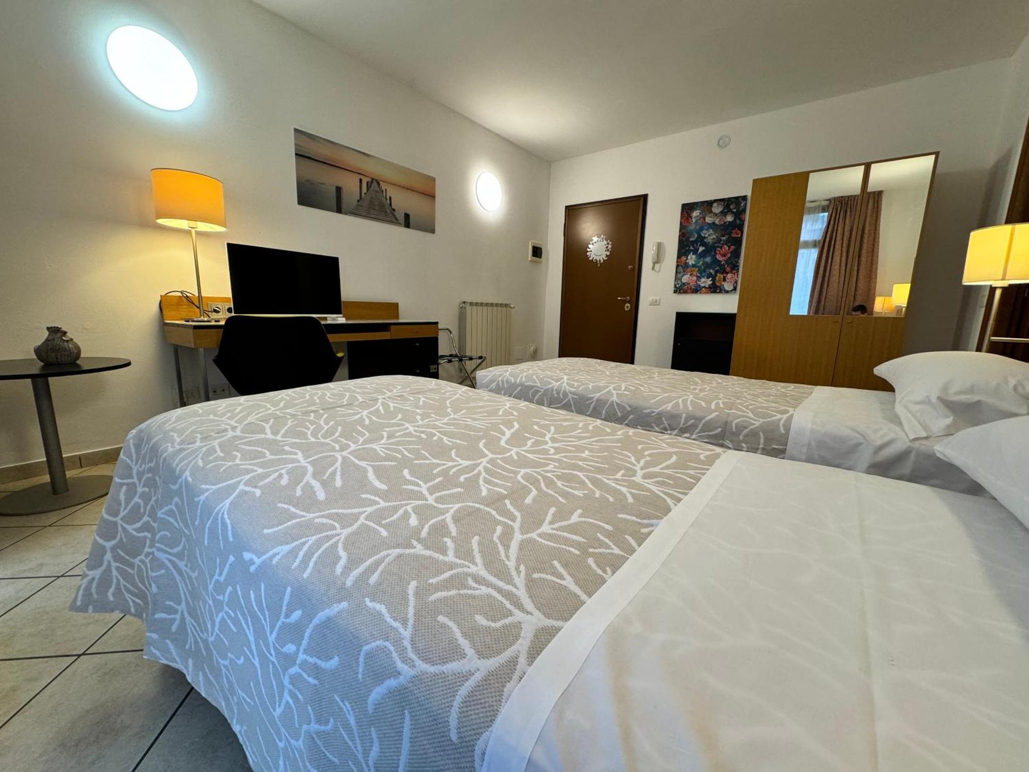 Residence Malpensa Somma Lombardo Luaran gambar