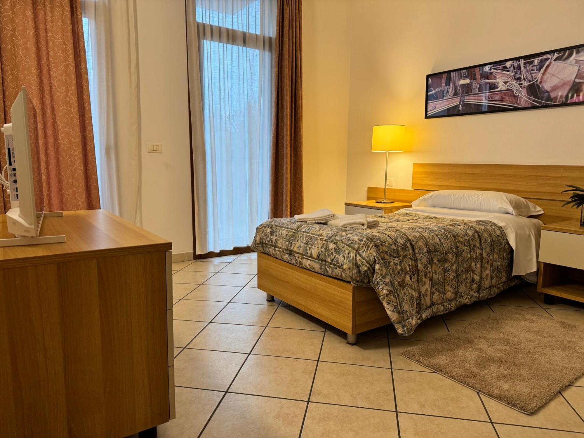Residence Malpensa Somma Lombardo Luaran gambar