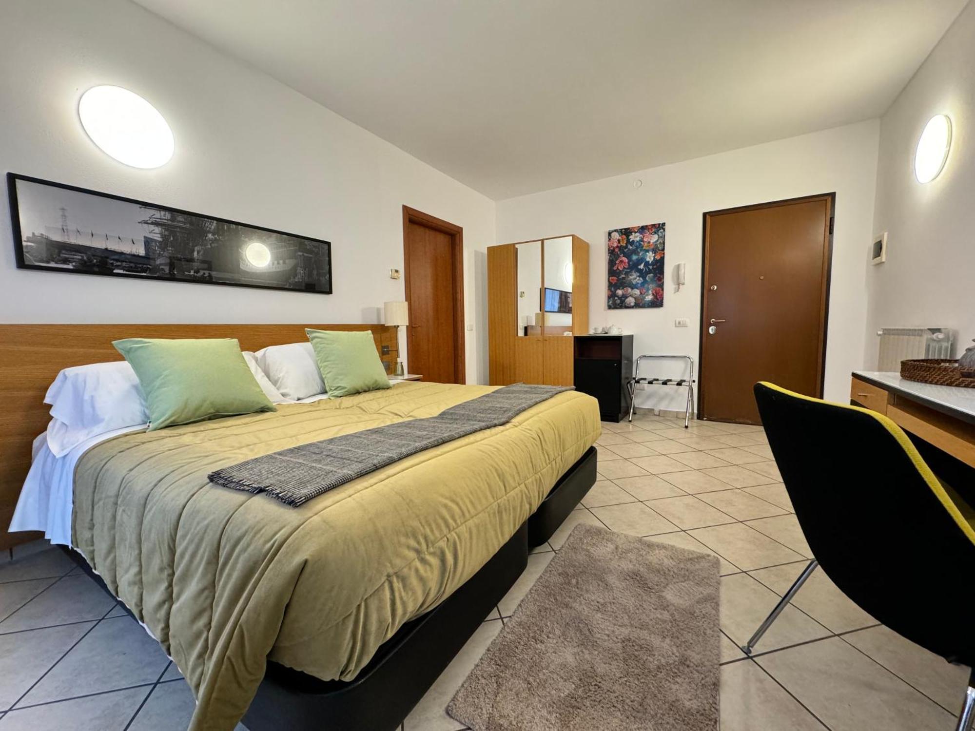 Residence Malpensa Somma Lombardo Luaran gambar